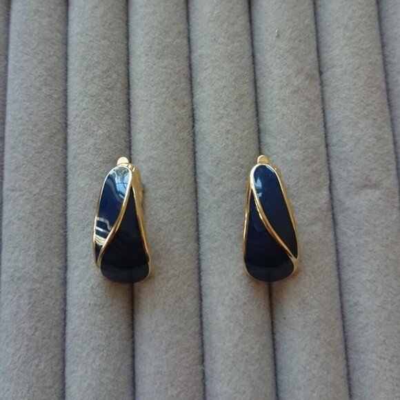 CROWN TRIFARI BLUE ENAMEL CLIP-ON EARRINGS - Picture 1 of 9